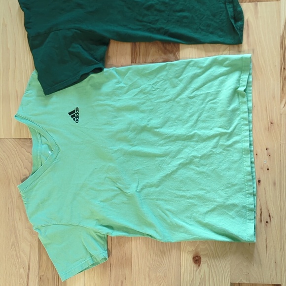 2 Adidas t-shirts - Picture 3 of 3